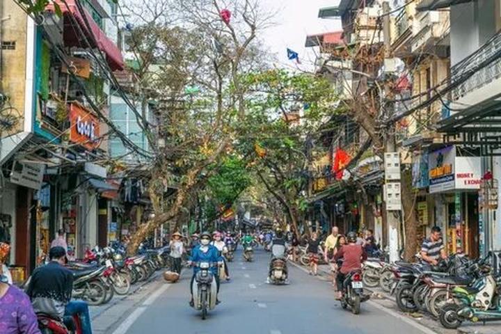 Hotspot Matrix và Gái Pháp mê tít 2 kiểu váy xinh như thơ, diện từ hè năm này sang năm